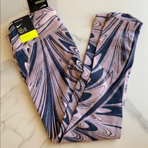 NWT Nike Power Epic Lux Running Leggings